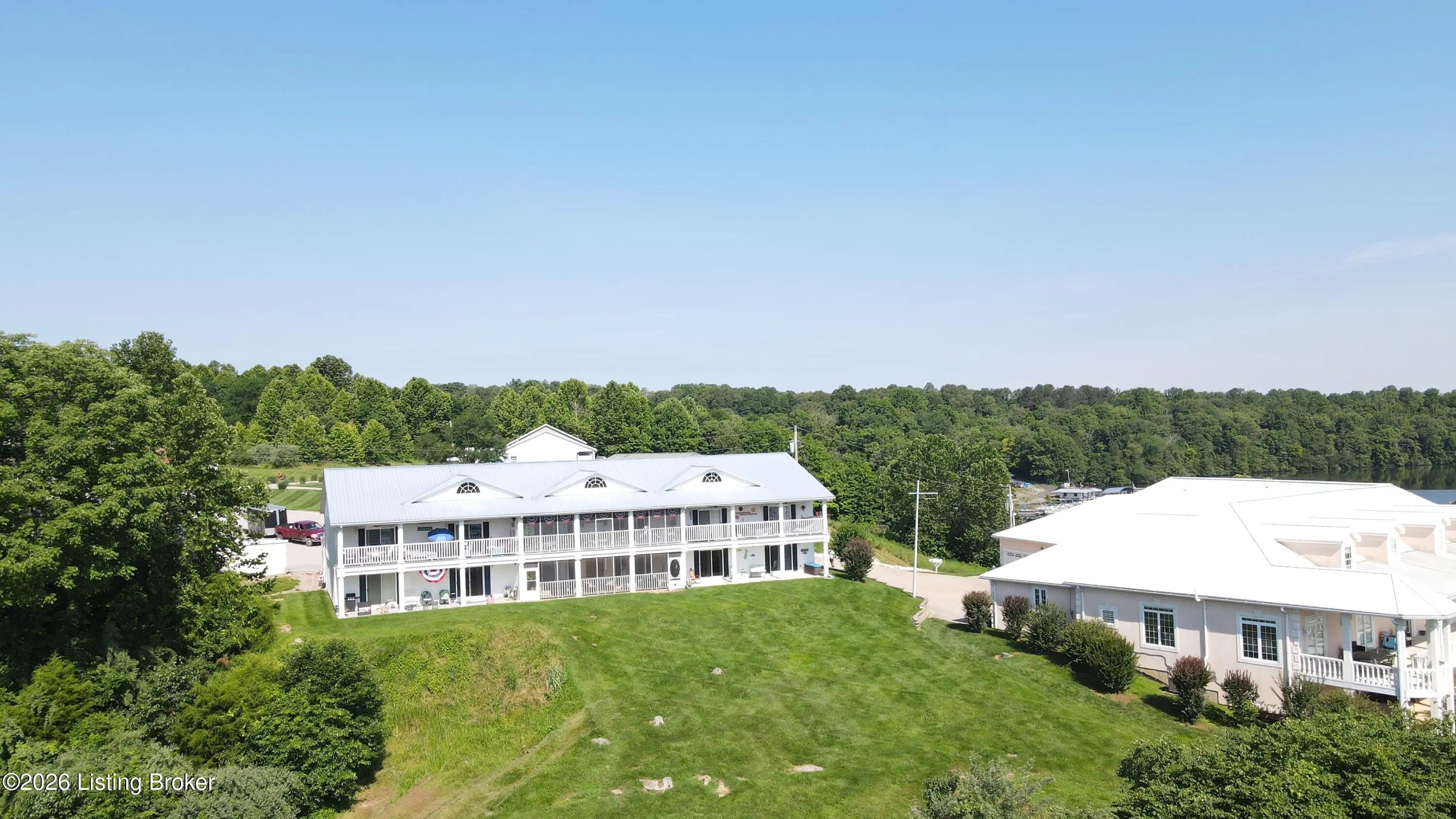 Photo of Listing #1710285