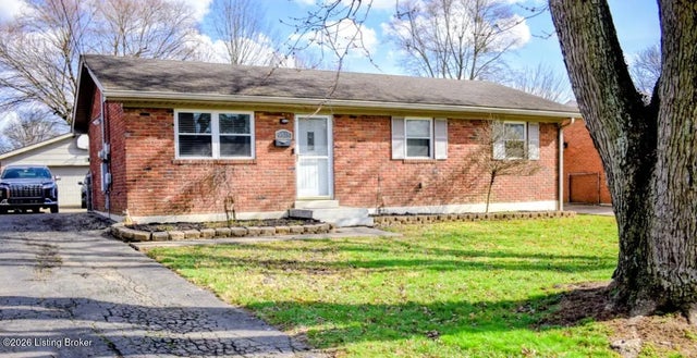 9515 Titan Dr, Louisville