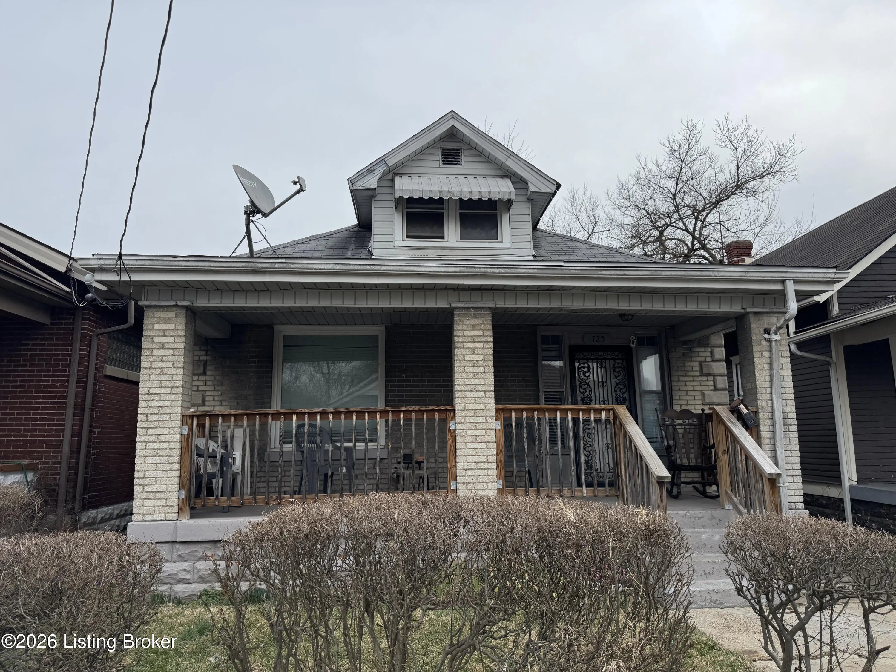 Photo of Listing #1710403