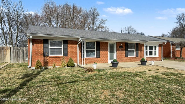 468 Crestwood Ln, Louisville