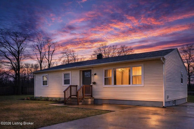 309 Summit Ct, Louisville