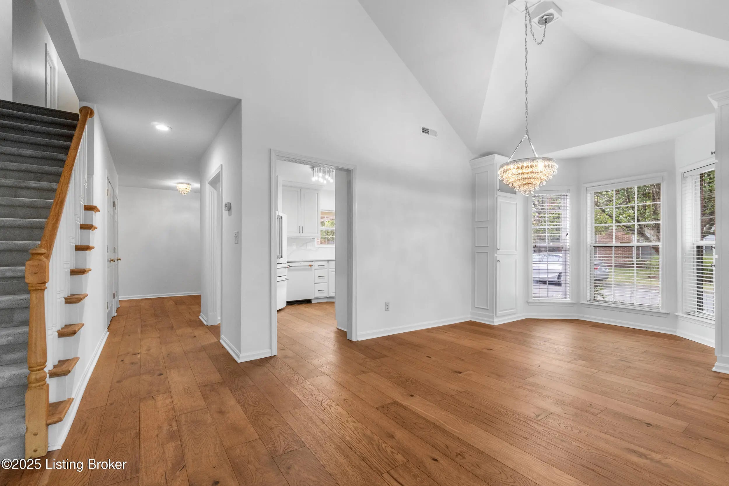 Photo of Listing #1710599