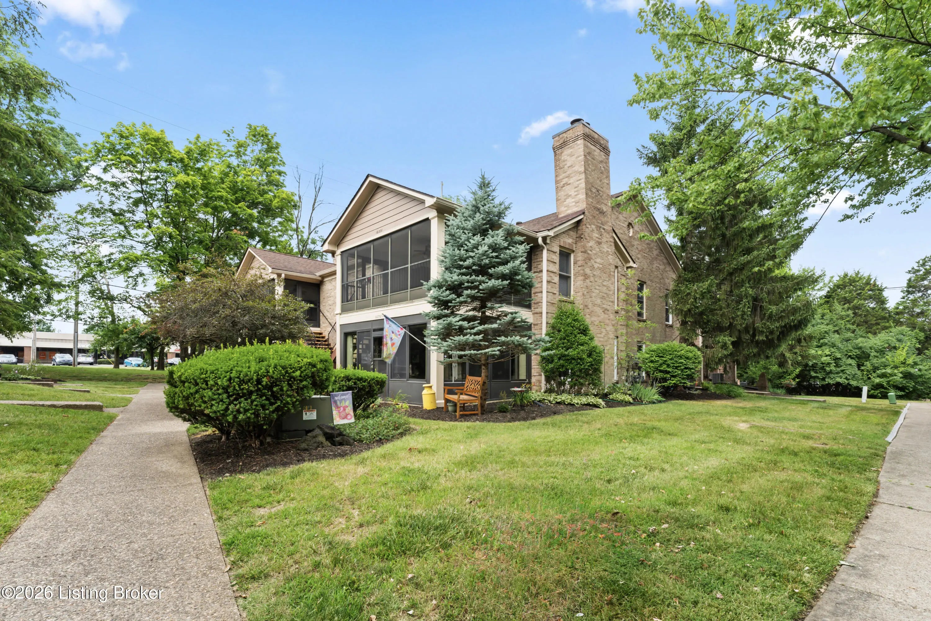 Photo of Listing #1710468