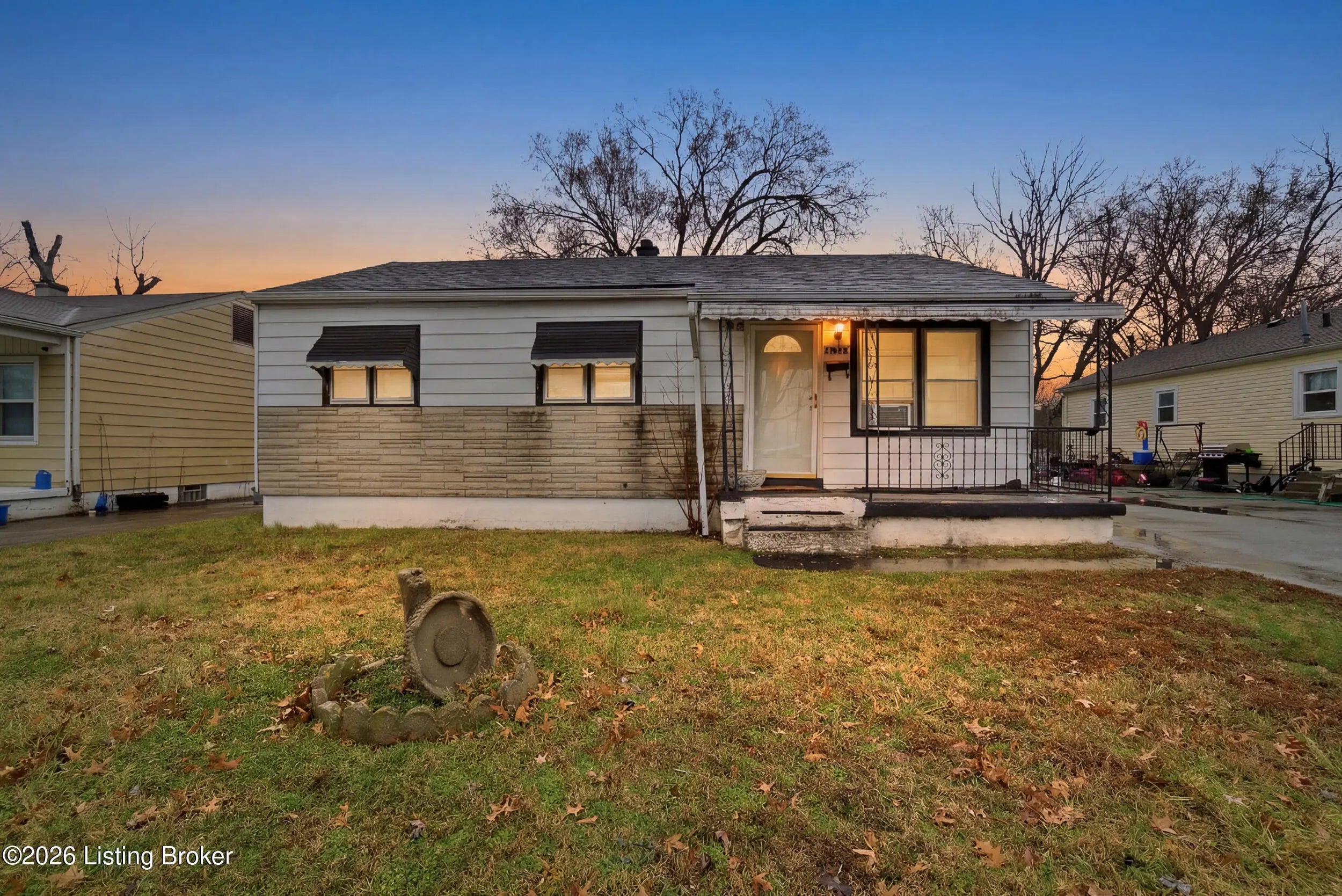 Photo of Listing #1715130