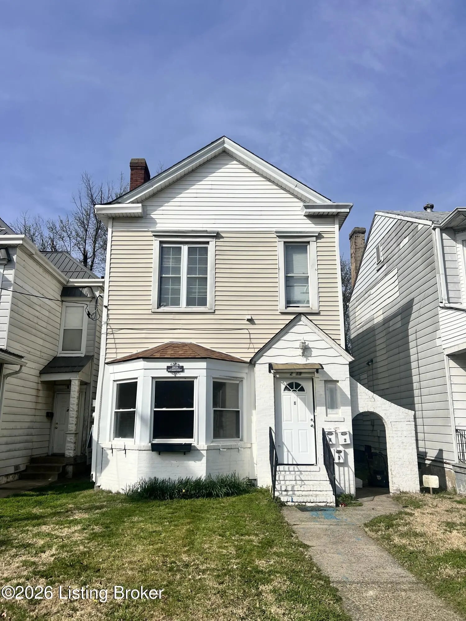 Photo of Listing #1712155