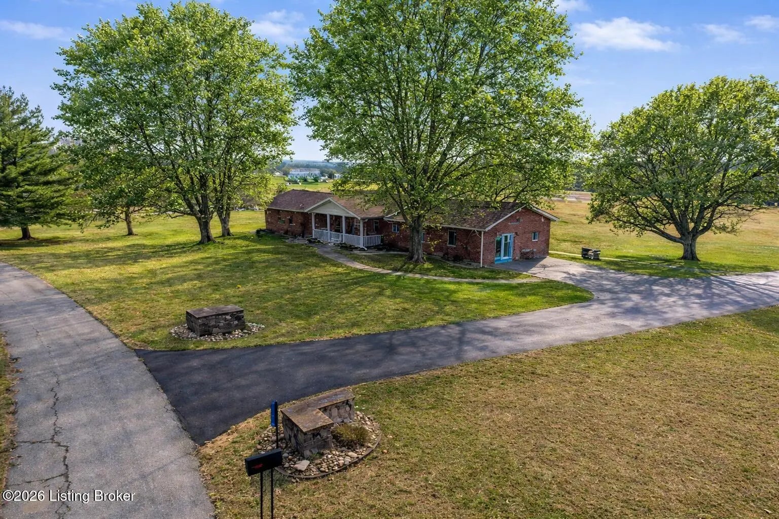 Photo of Listing #1710821