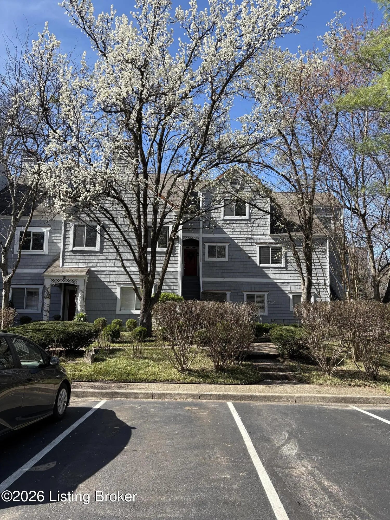 Photo of Listing #1710649