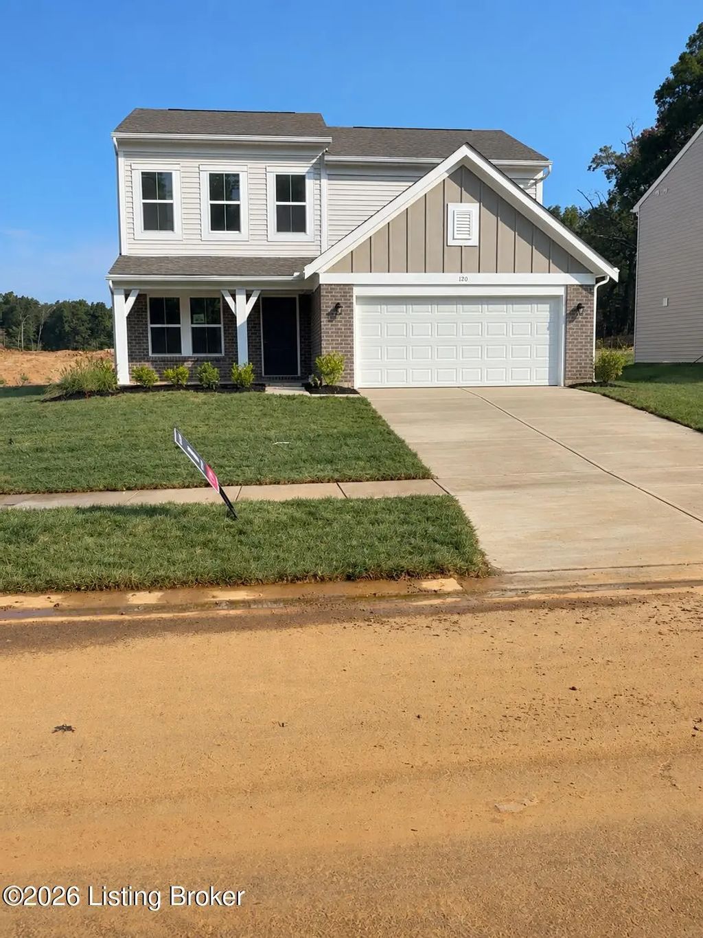 120 Hearthstone Ln, Radcliff