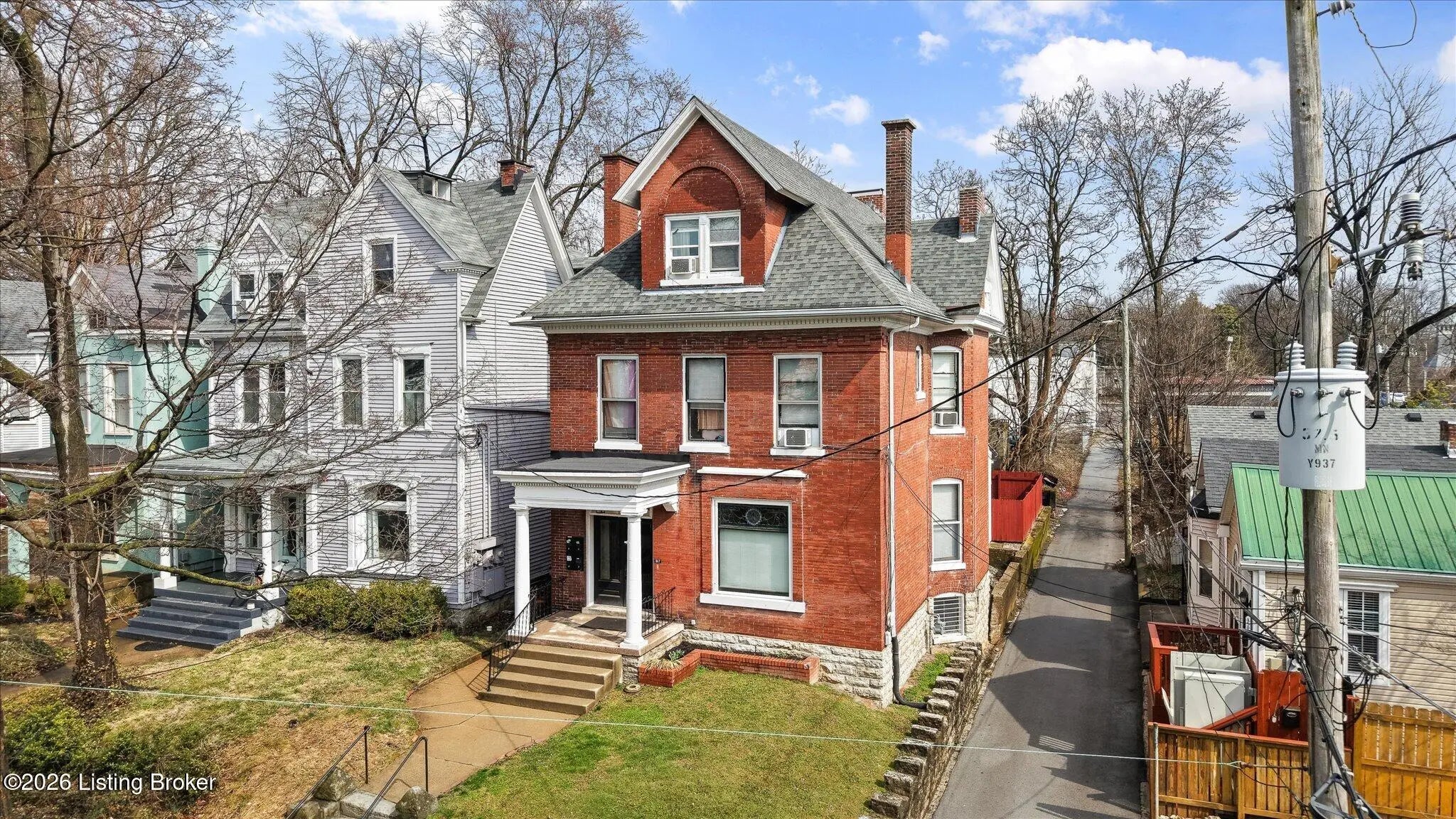 Photo of Listing #1710742