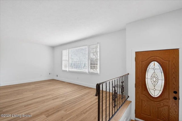 4009 Graf Dr, Louisville