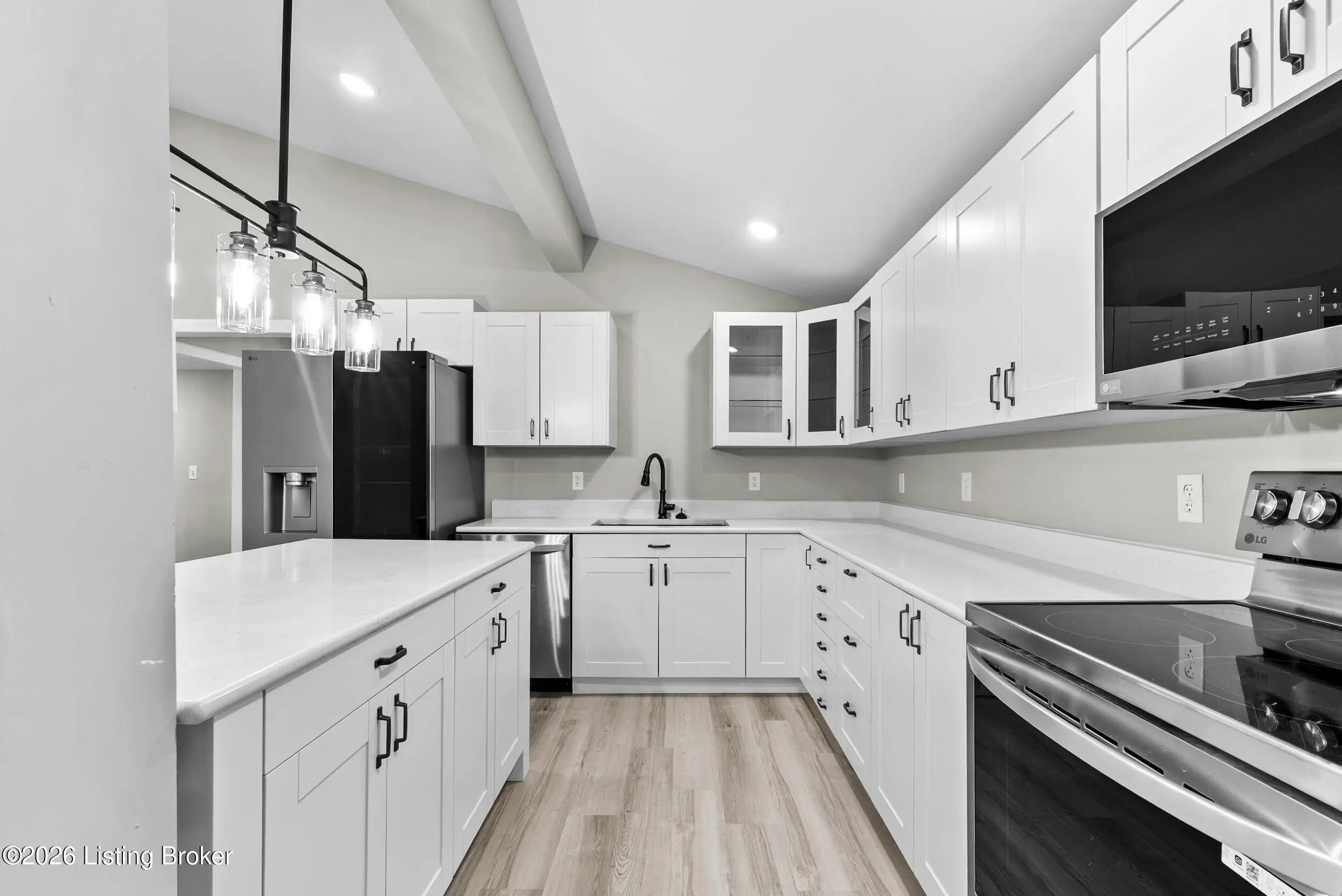 Photo of Listing #1710817