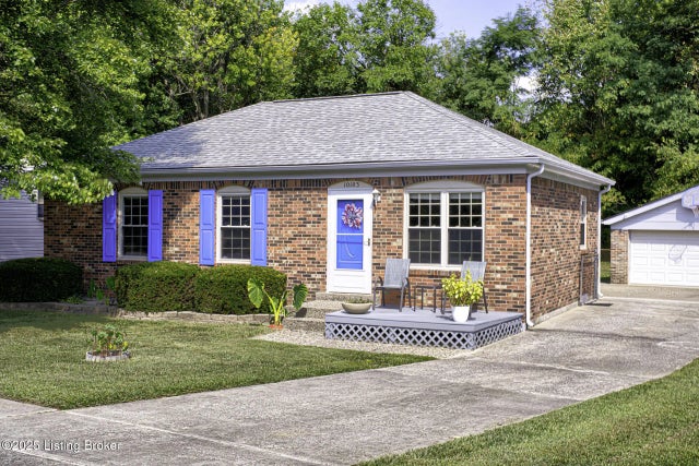 10103 Blue Creek Dr, Louisville