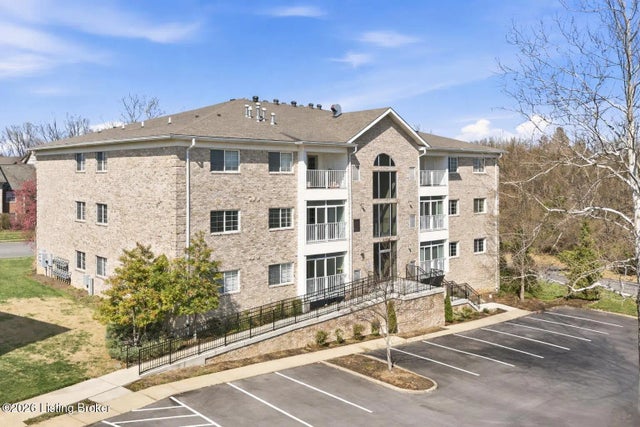 8500 Atrium Dr 201, Louisville