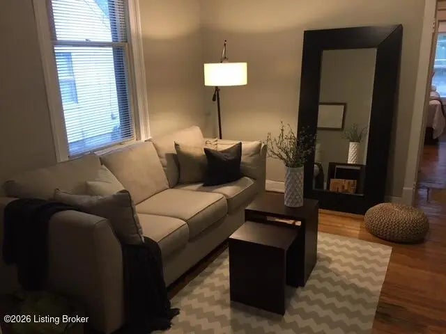 Photo of Listing #1710917