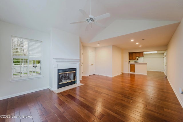 10305 Parkstone Dr, Louisville