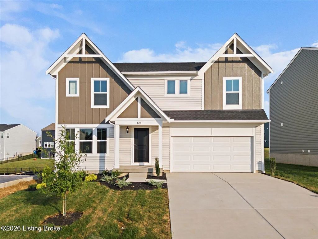 720 Learning Ridge, Shelbyville