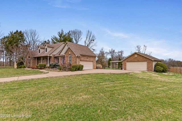 373 Blue Ash Dr, Shepherdsville