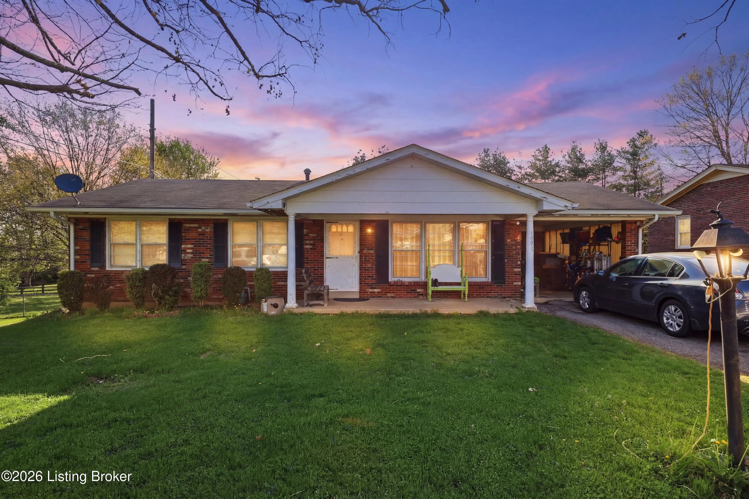 Photo of Listing #1711891