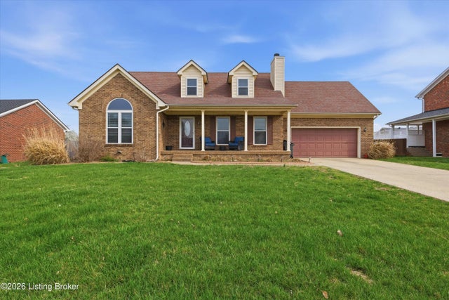 484 Circle Valley Dr, Louisville