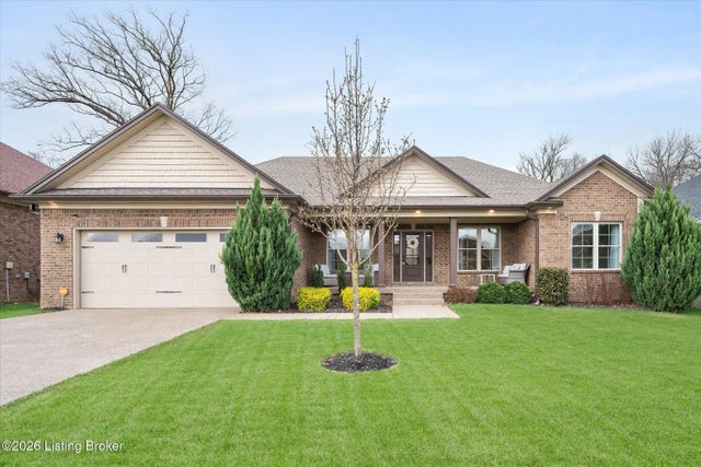 7712 Niemann Dr, Louisville