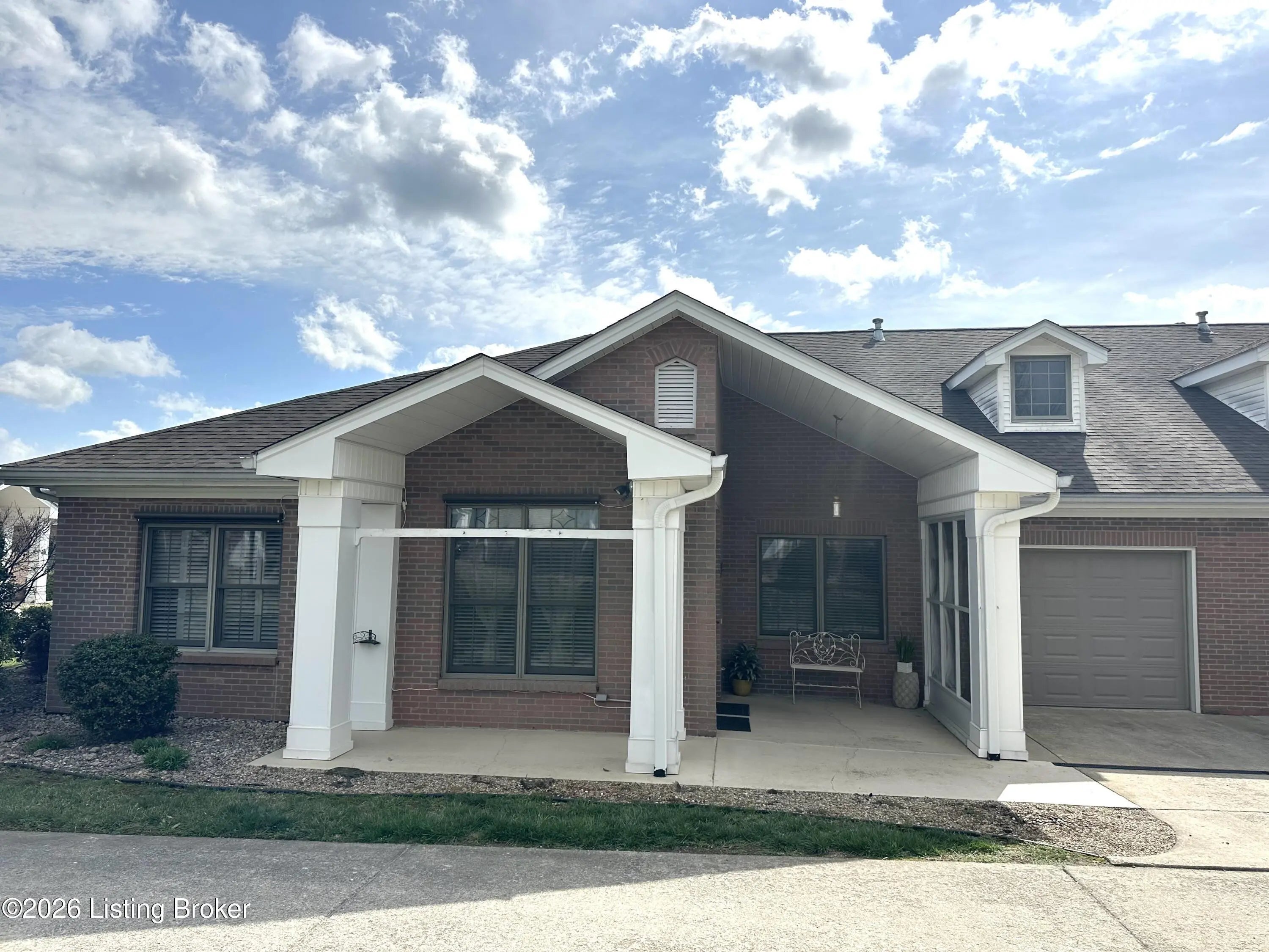 Photo of Listing #1711098