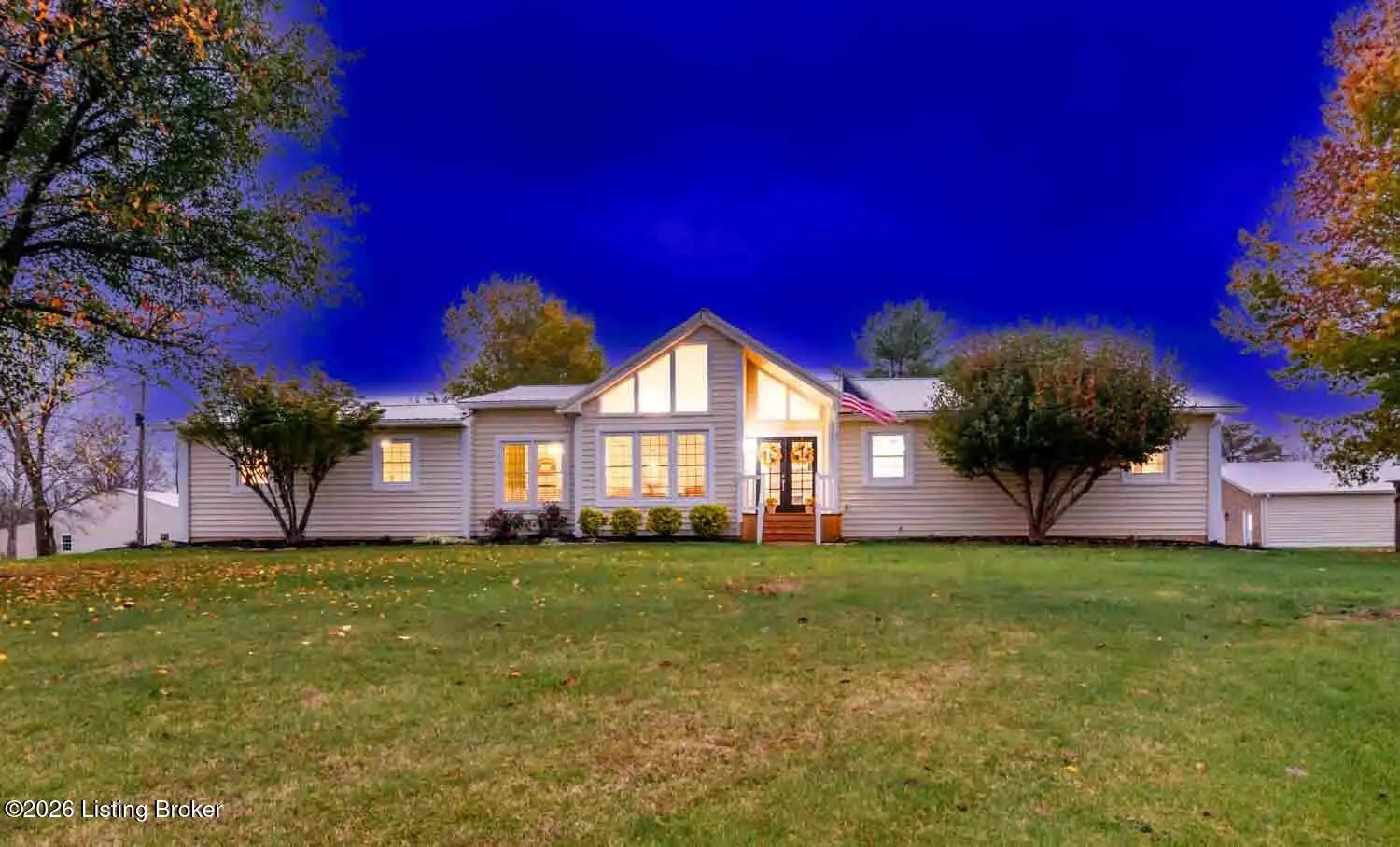 Photo of Listing #1711144