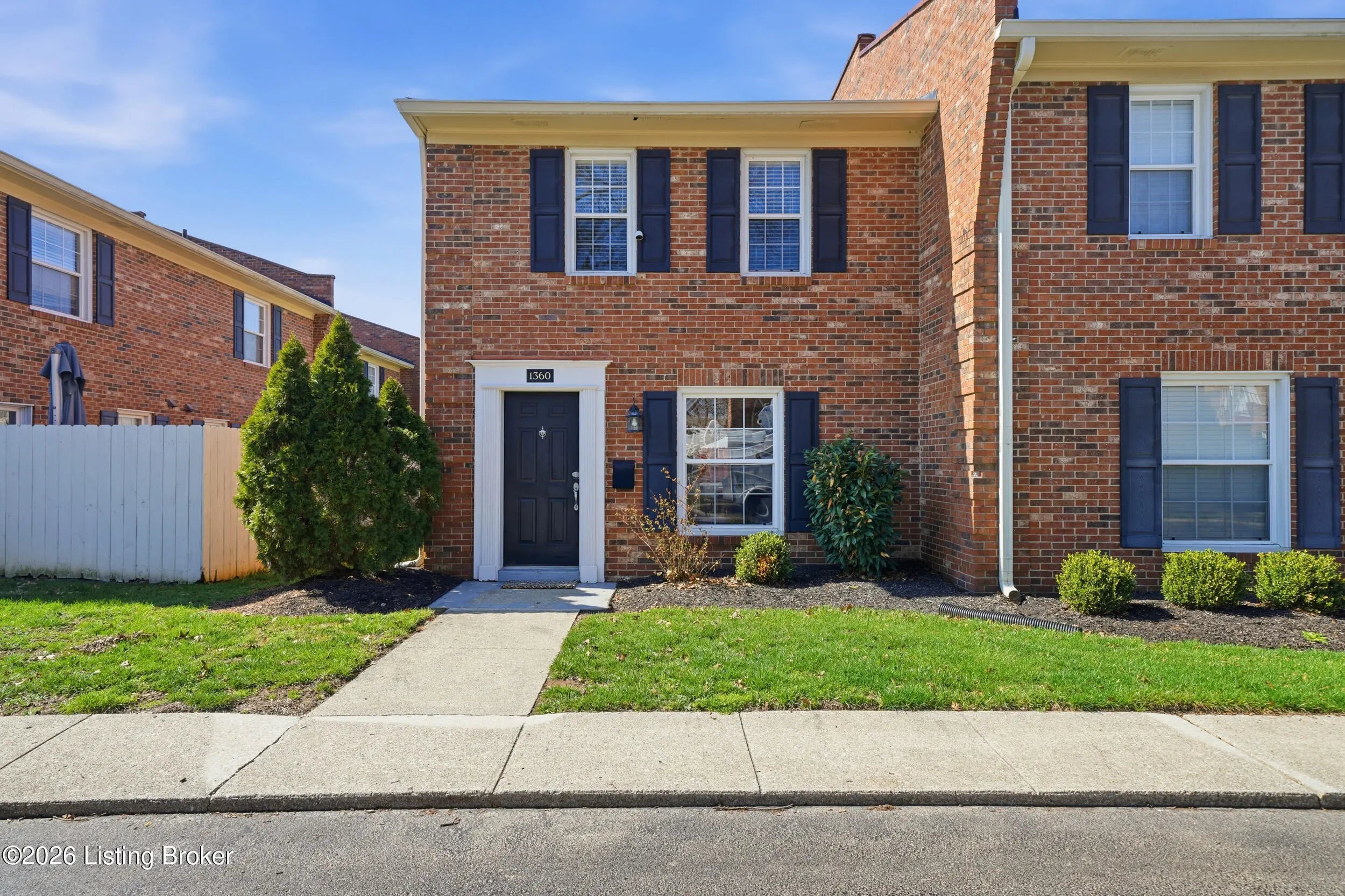 Photo of Listing #1711178