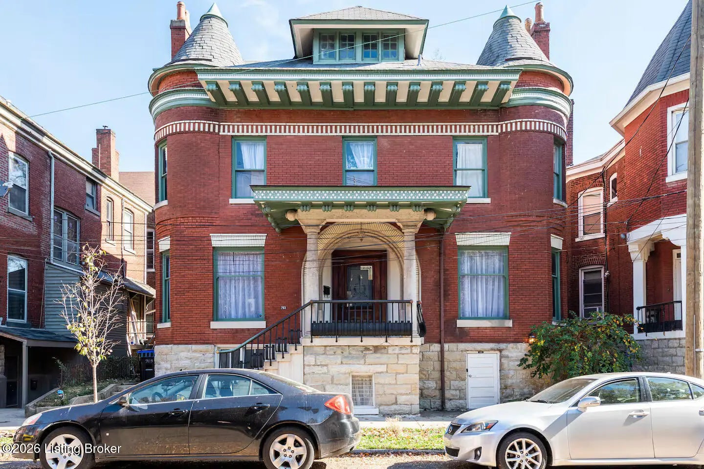 Photo of Listing #1712372