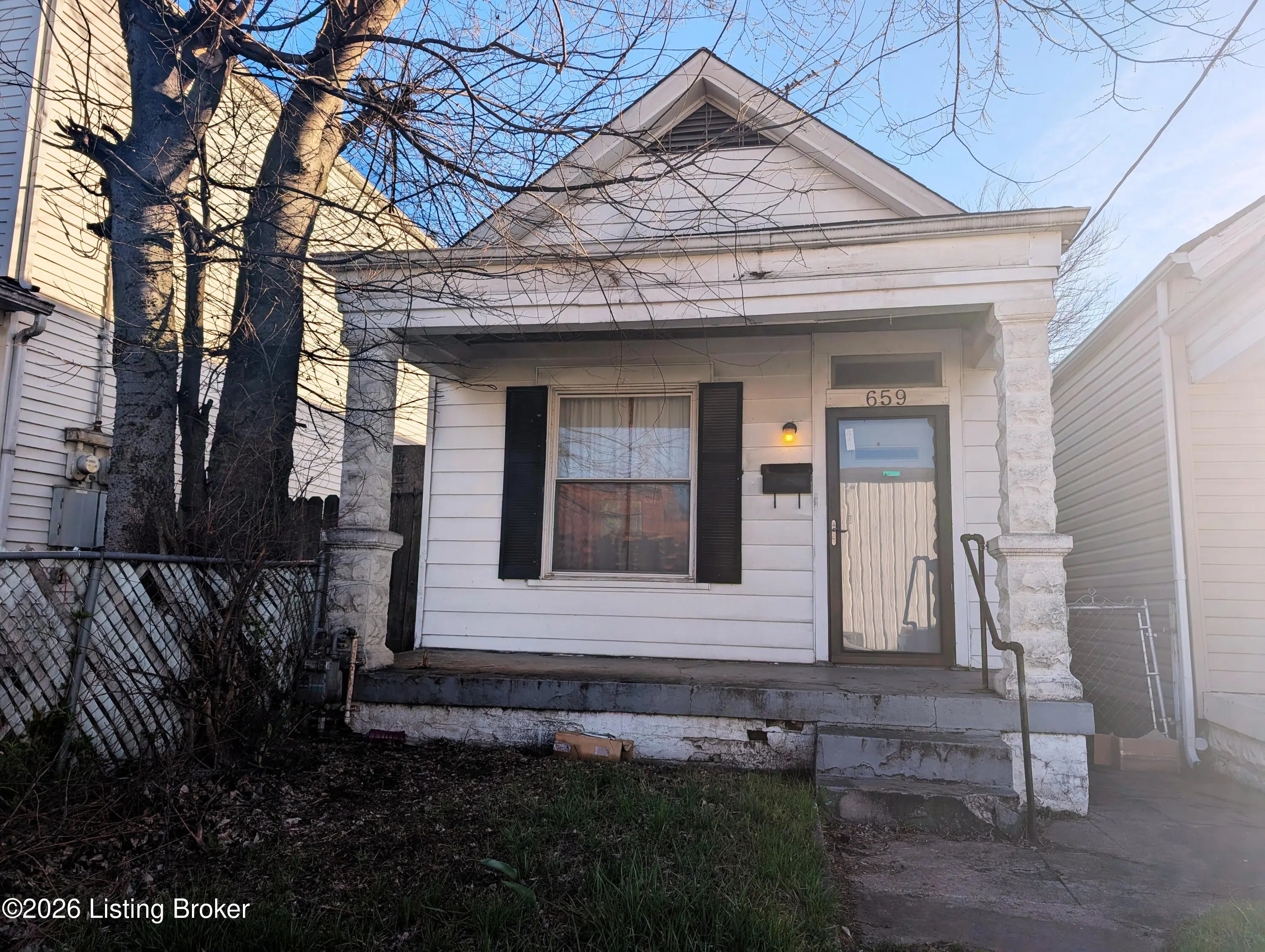 Photo of Listing #1711300