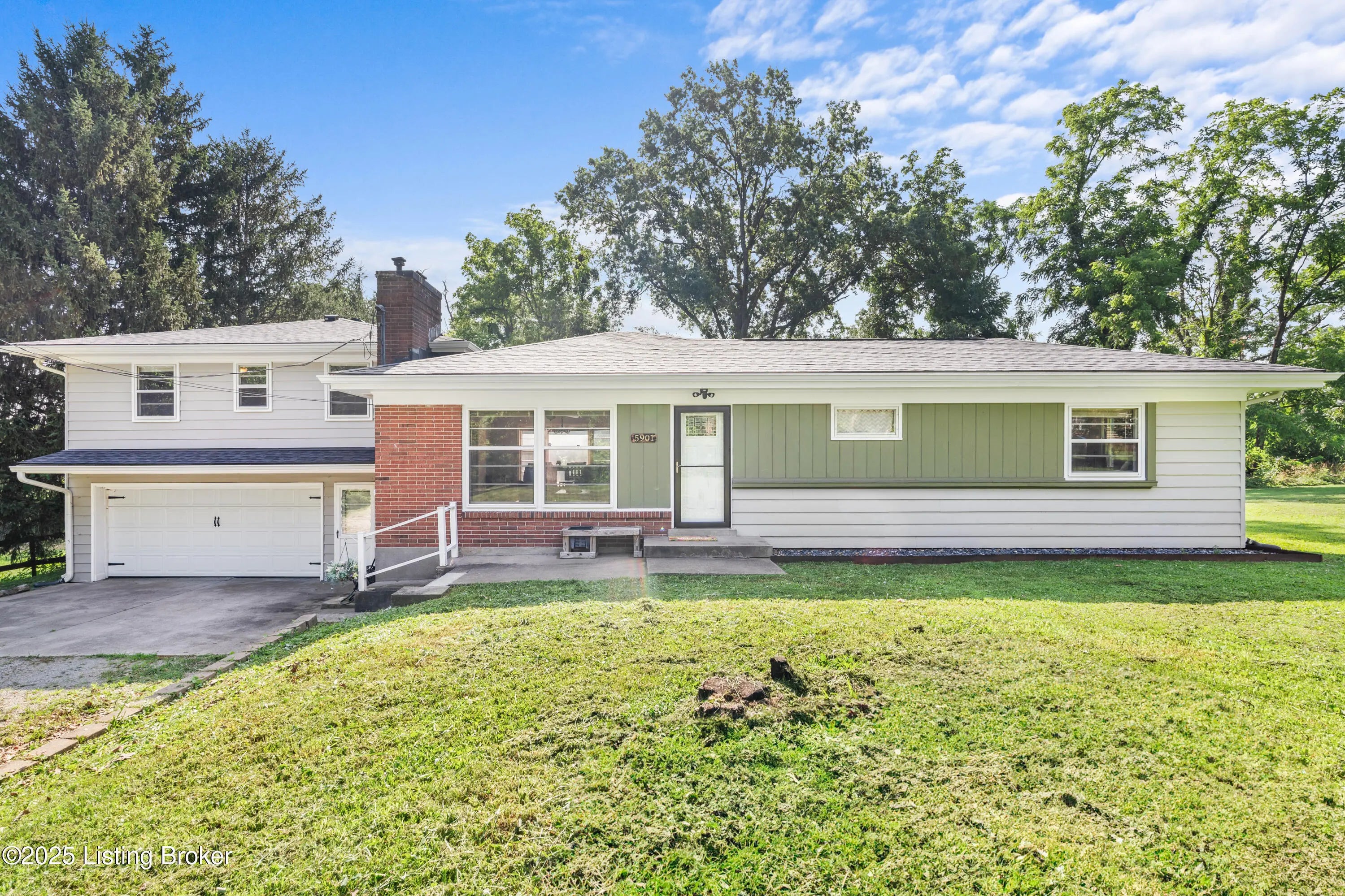 Photo of Listing #1712514