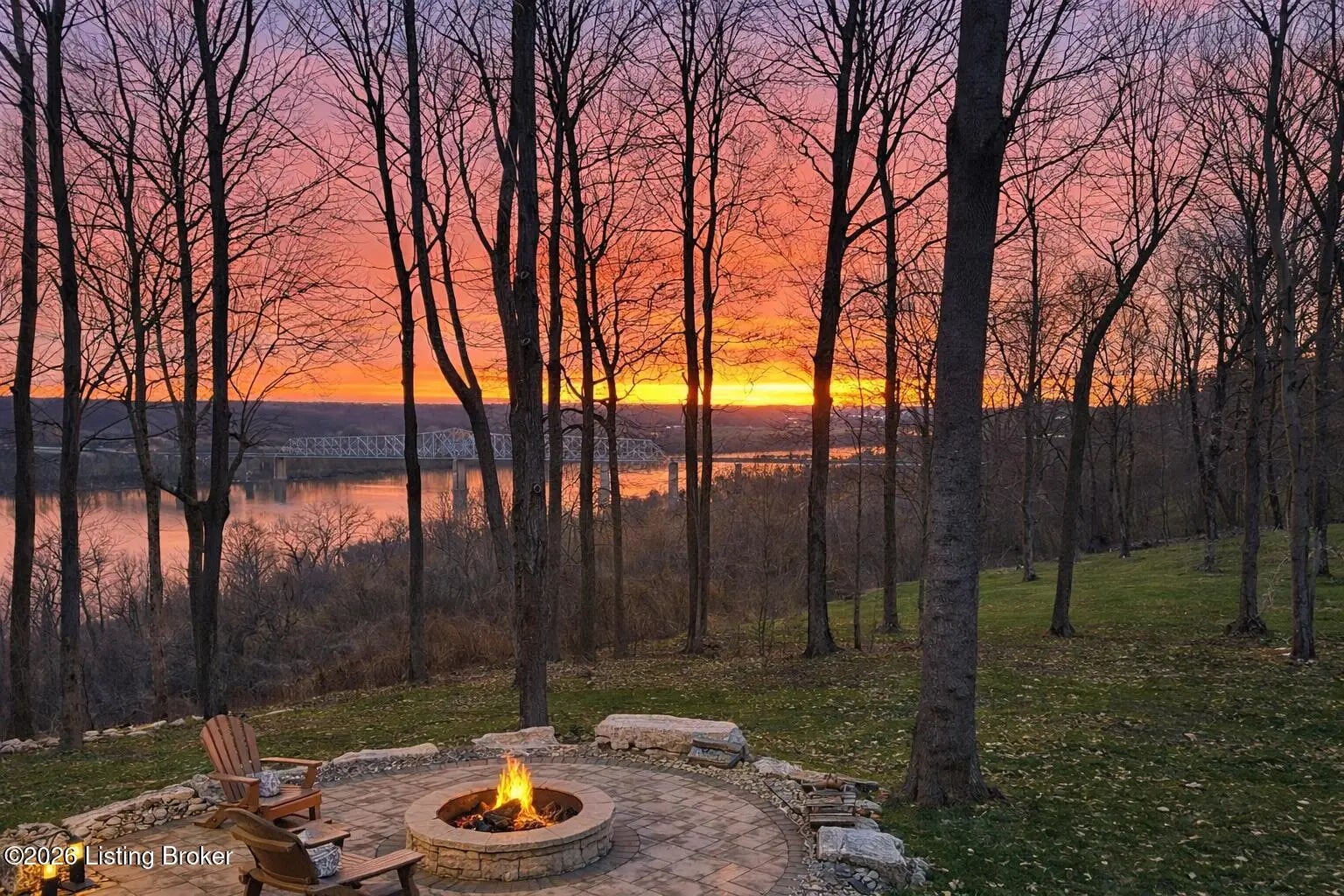 Photo of Listing #1711325