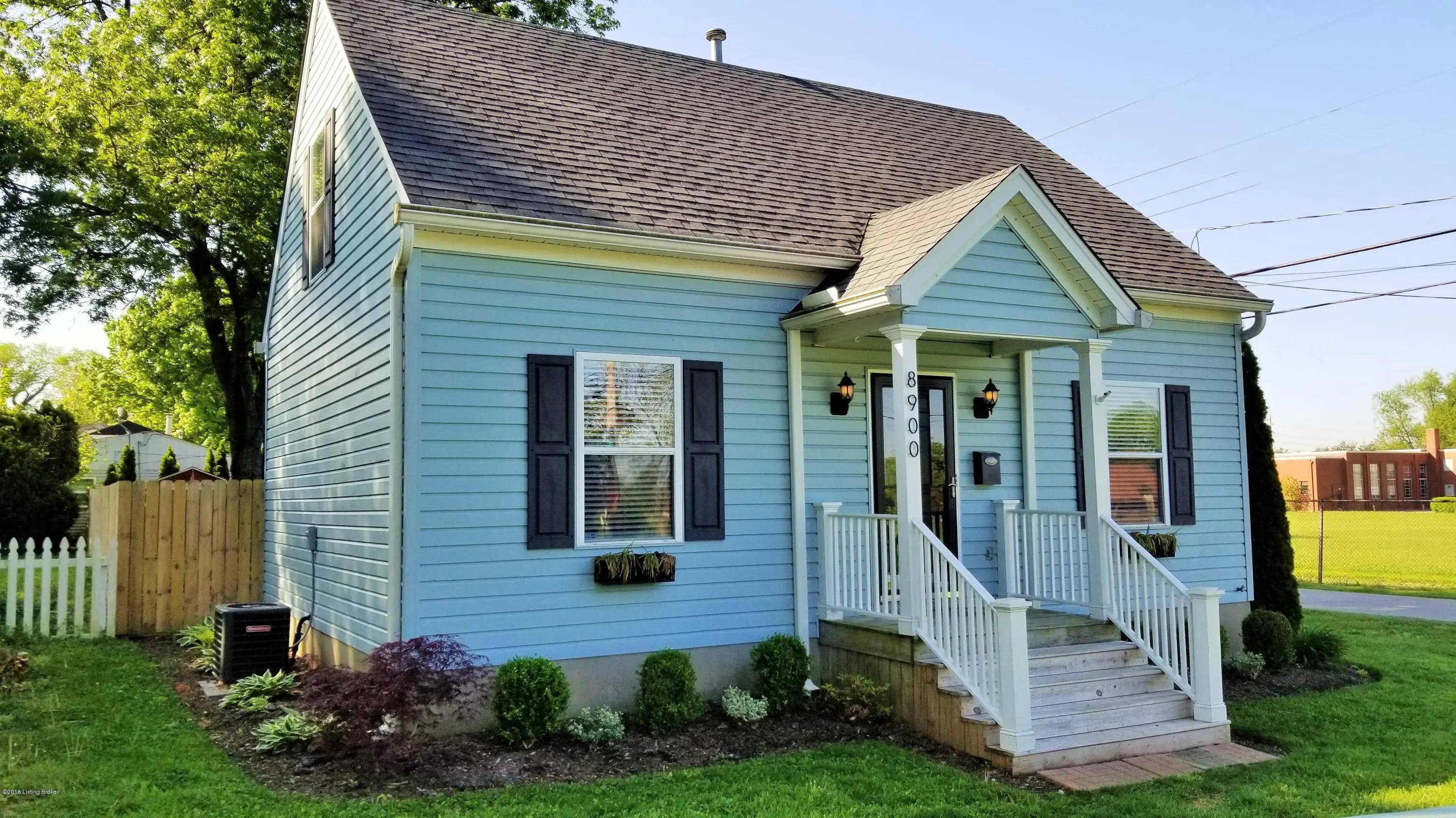 Photo of Listing #1711634