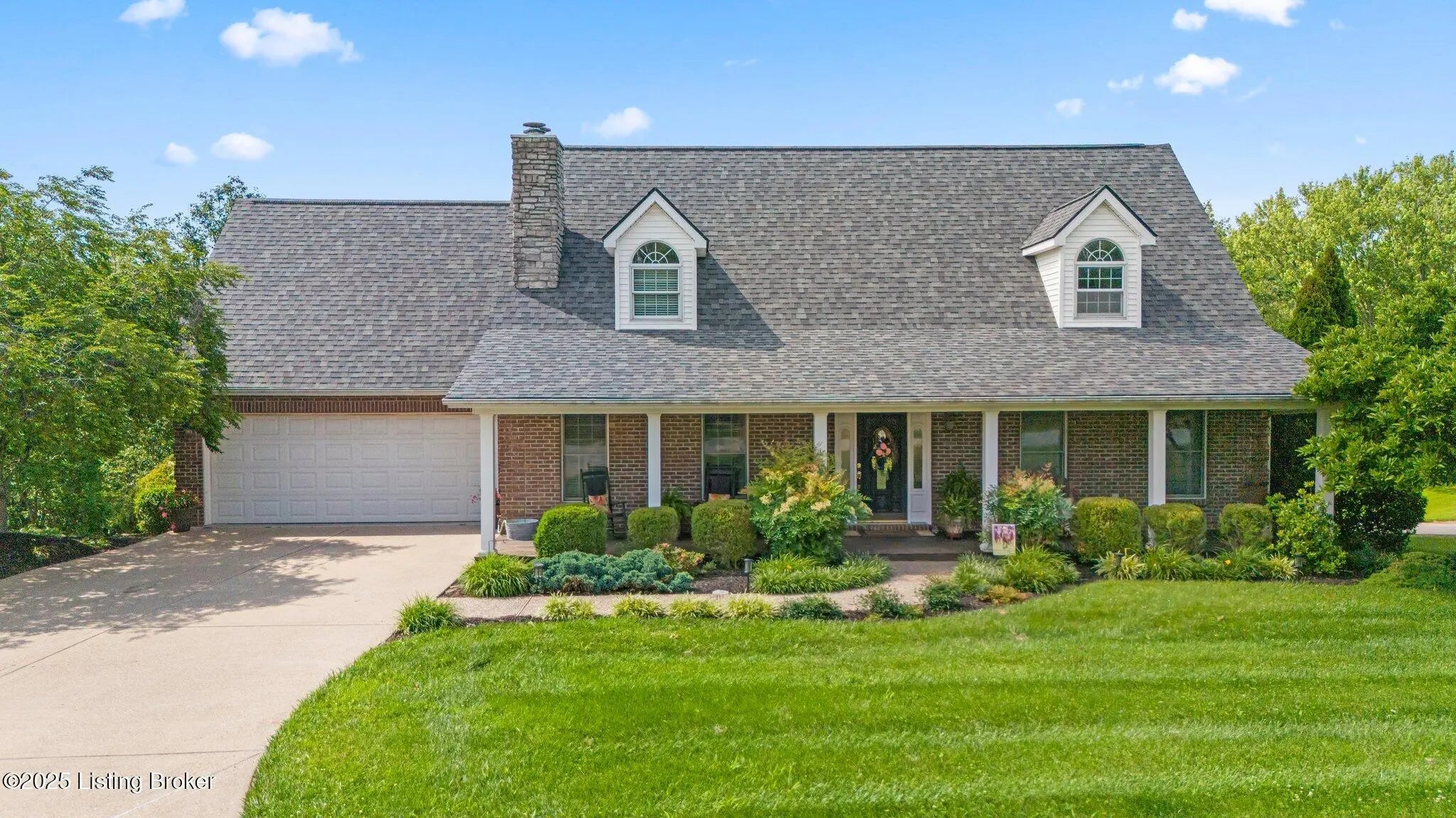 Photo of Listing #1711366