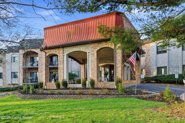 5800 Coach Gate Wynde Apt 308, Louisville