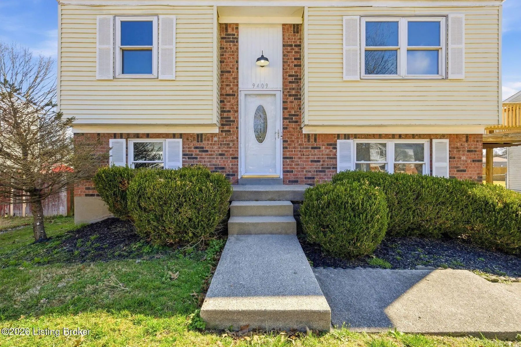 Photo of Listing #1711582