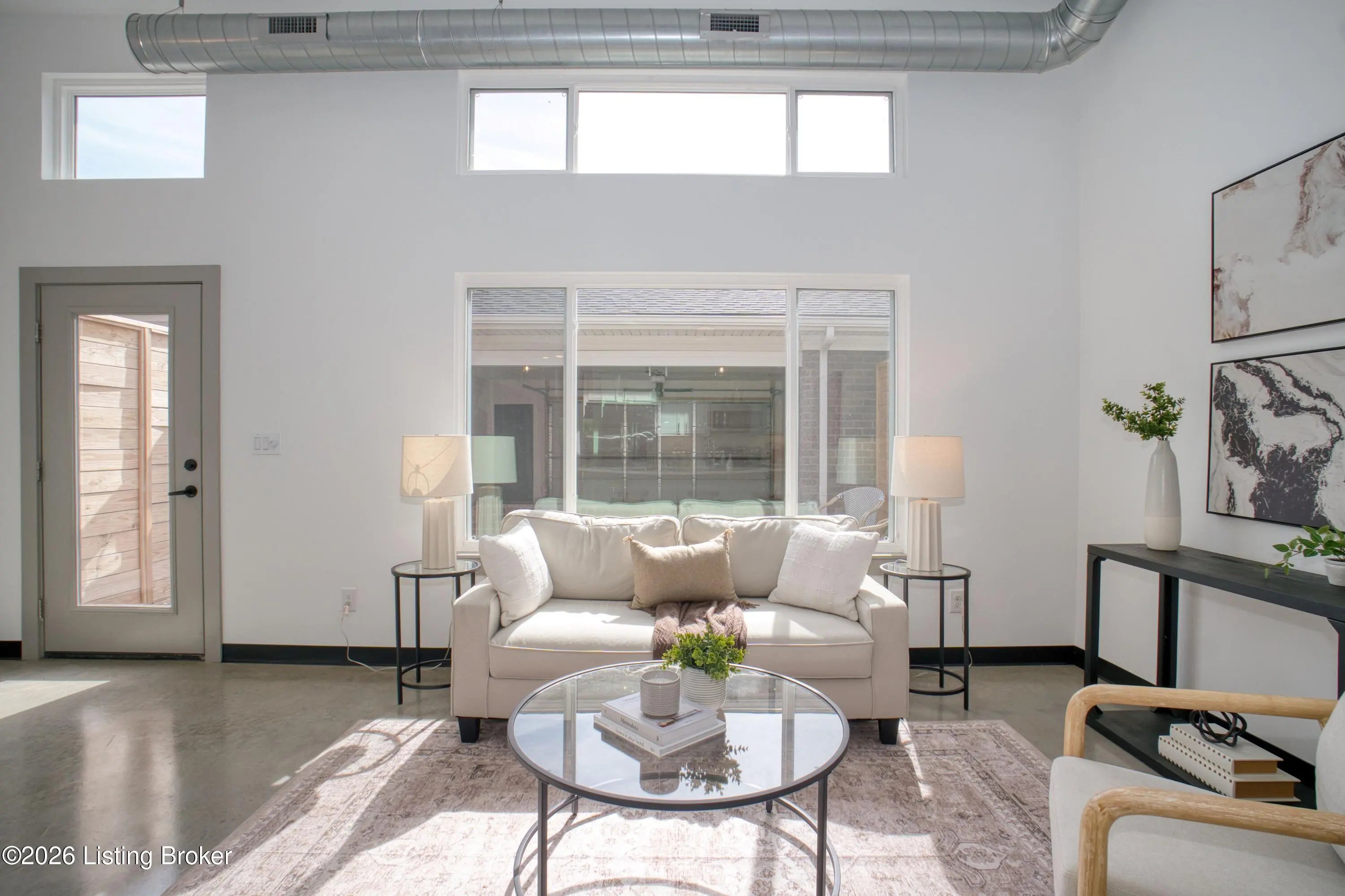 Photo of Listing #1711793