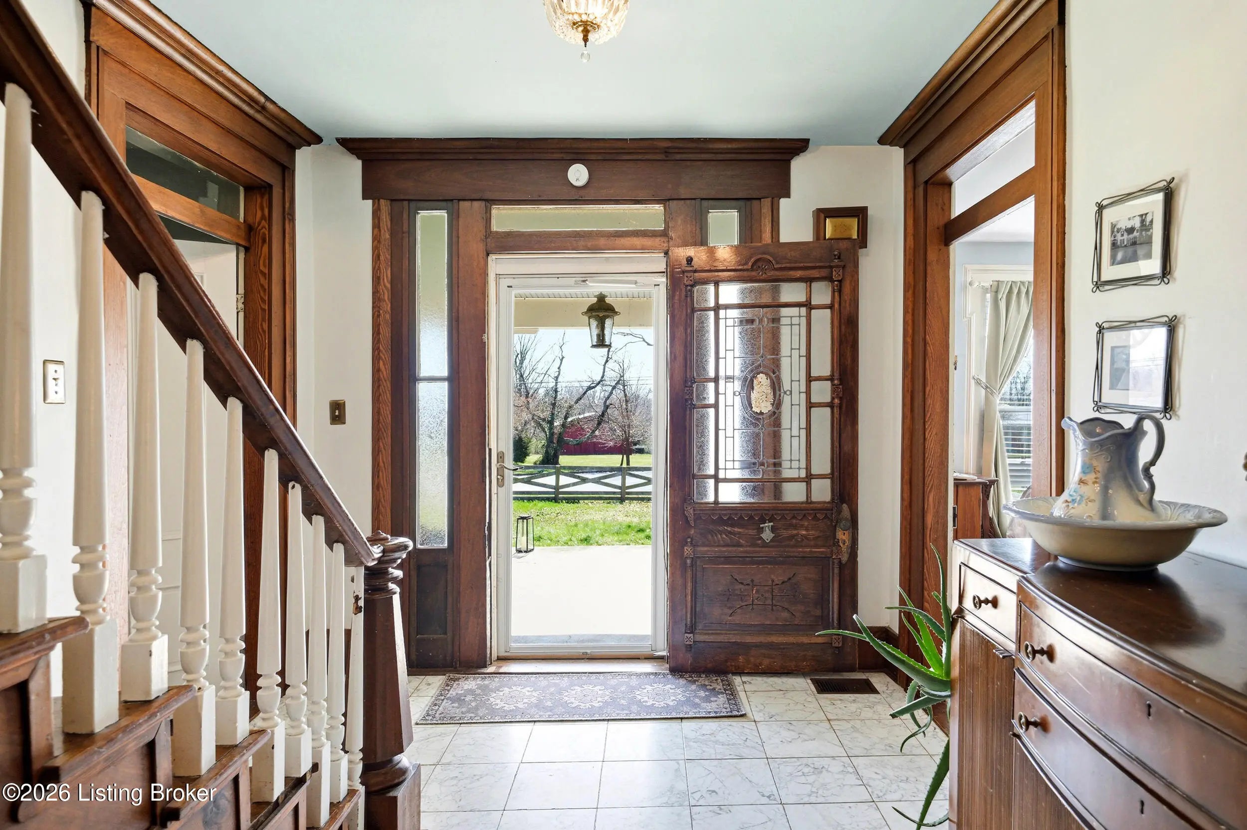 Photo of Listing #1711513