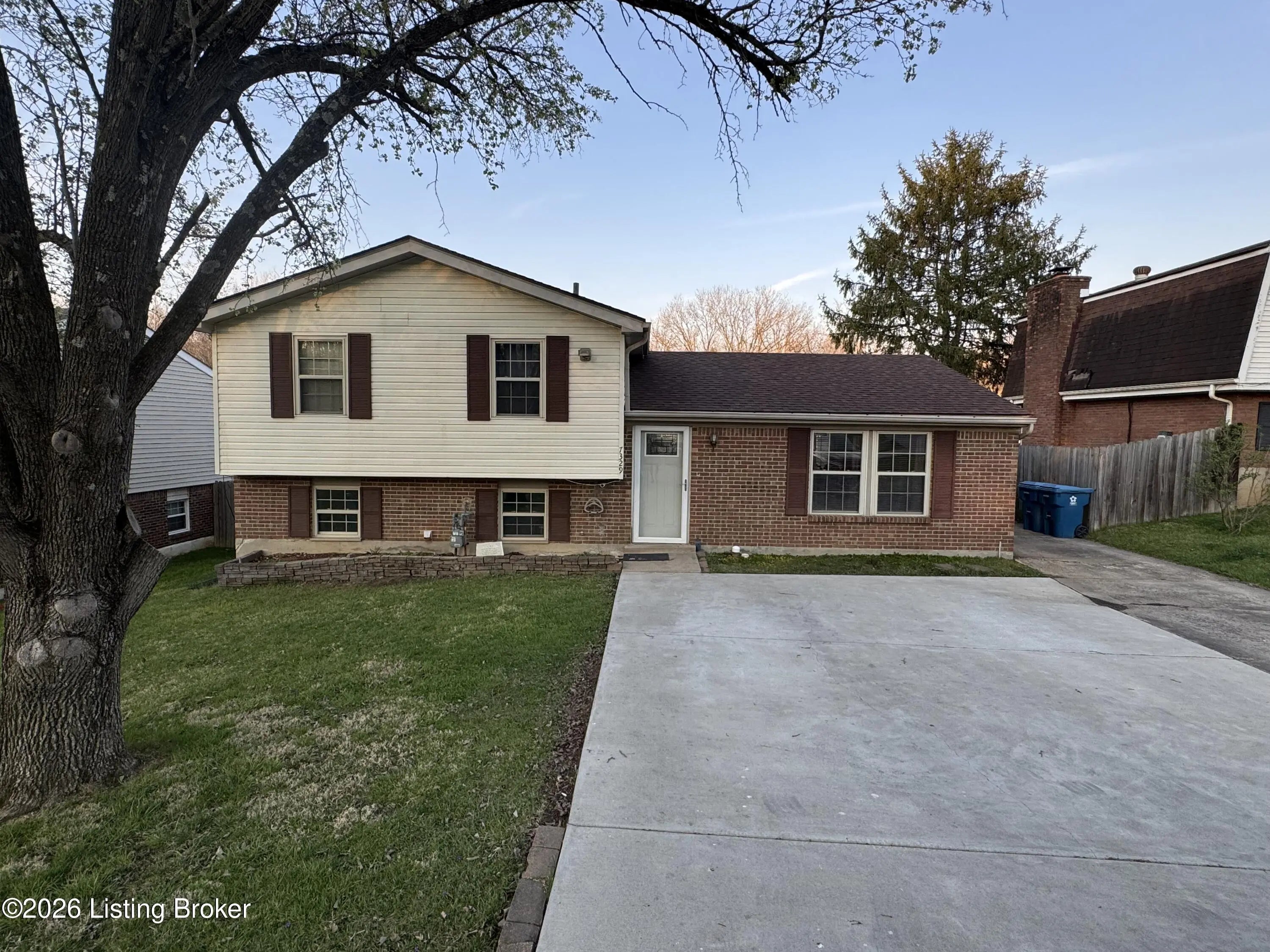 Photo of Listing #1712361