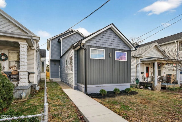 914 Ash St, Louisville