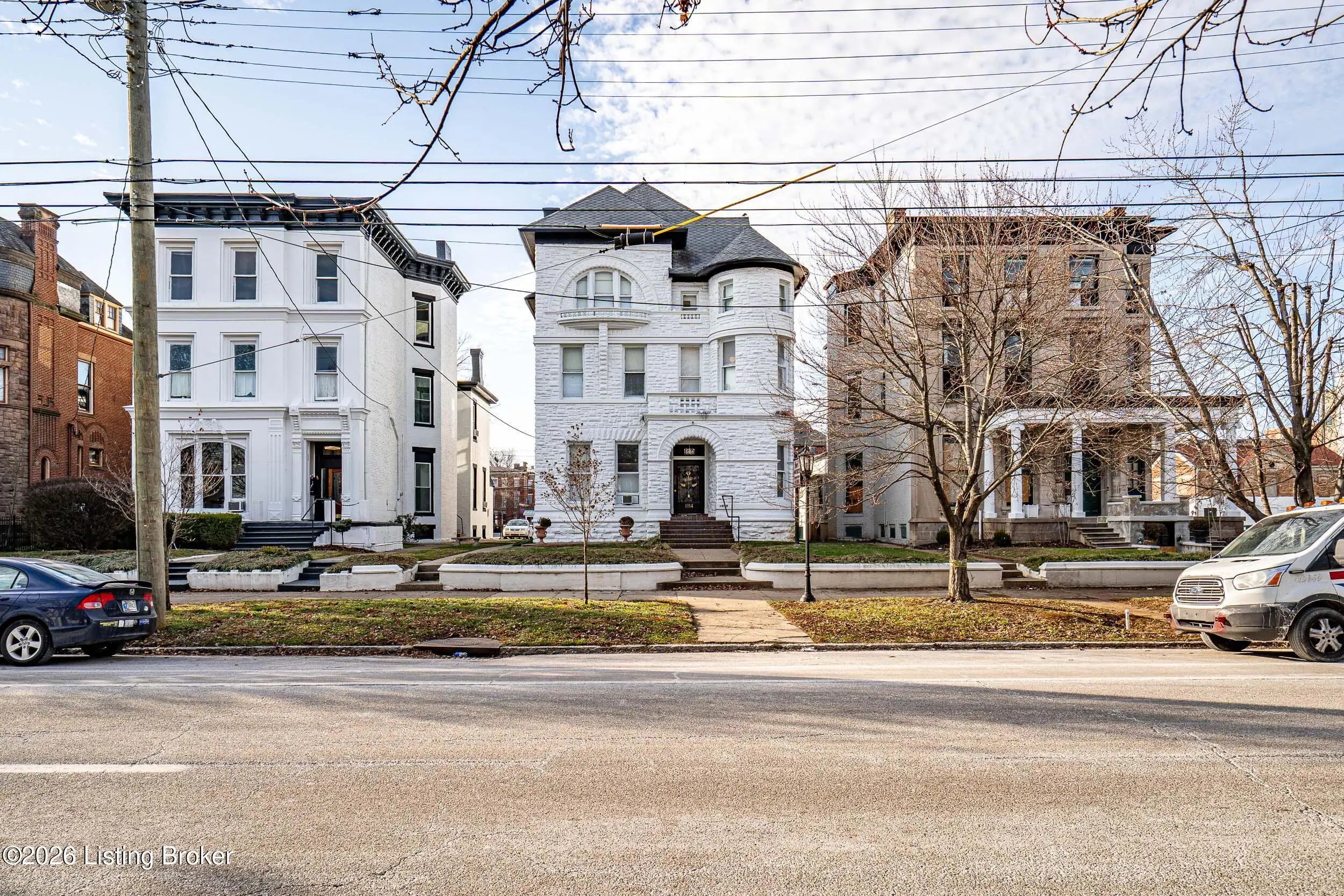 Photo of Listing #1711591