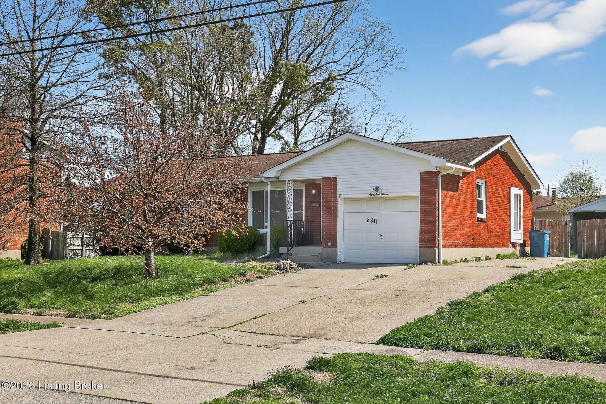 Photo of Listing #1711589