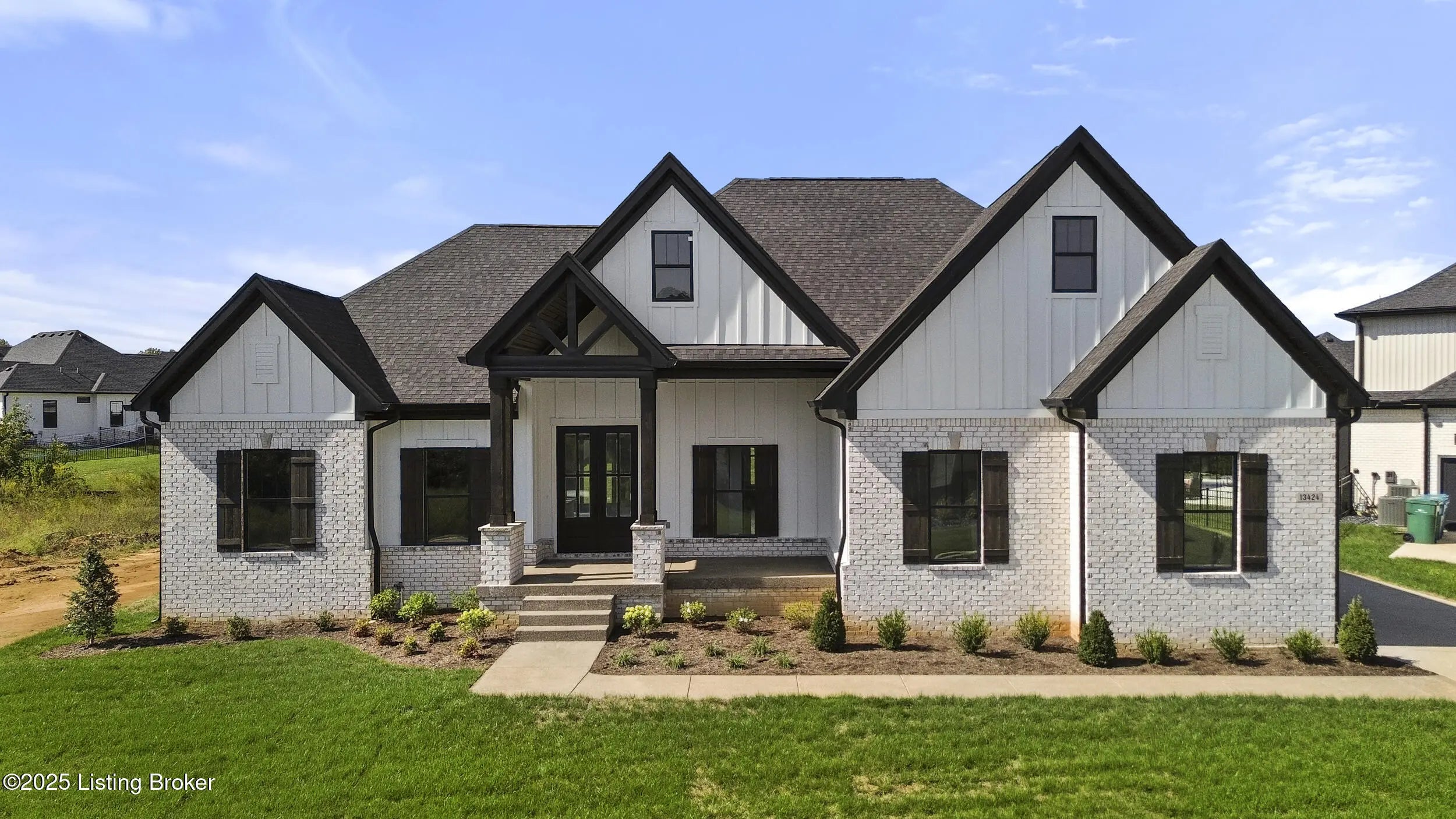 Photo of Listing #1711749