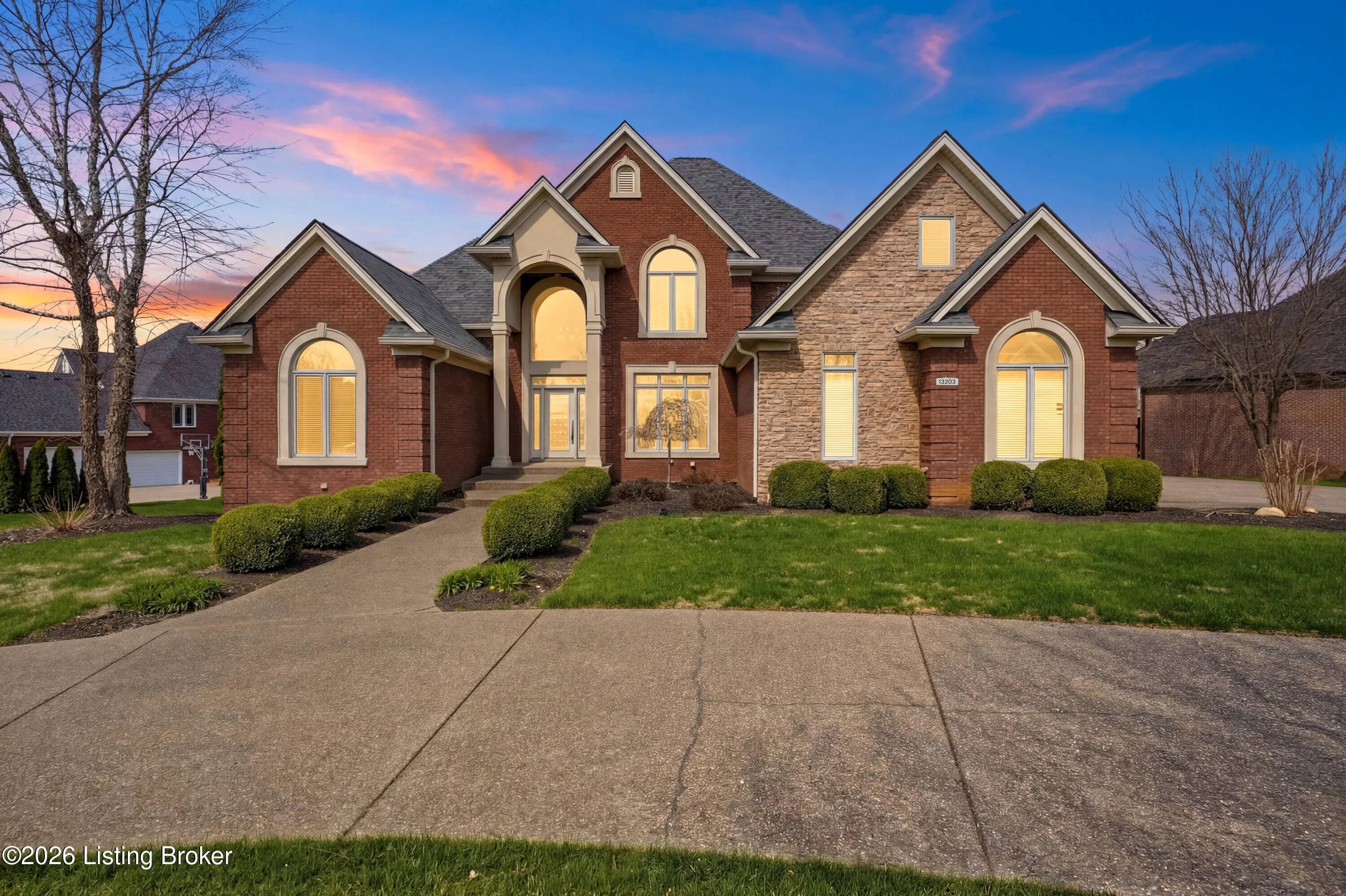 Photo of Listing #1712178