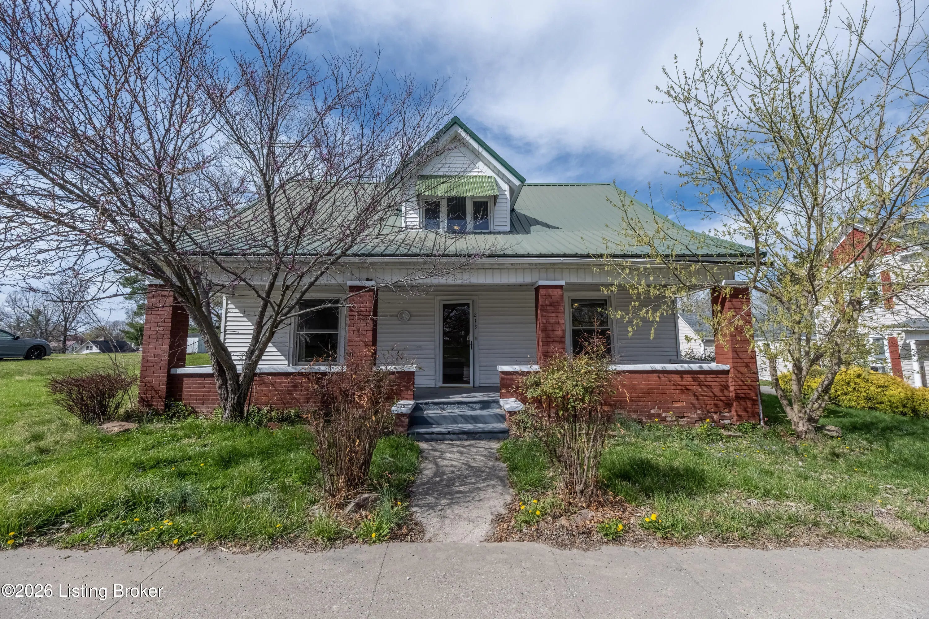 Photo of Listing #1712746