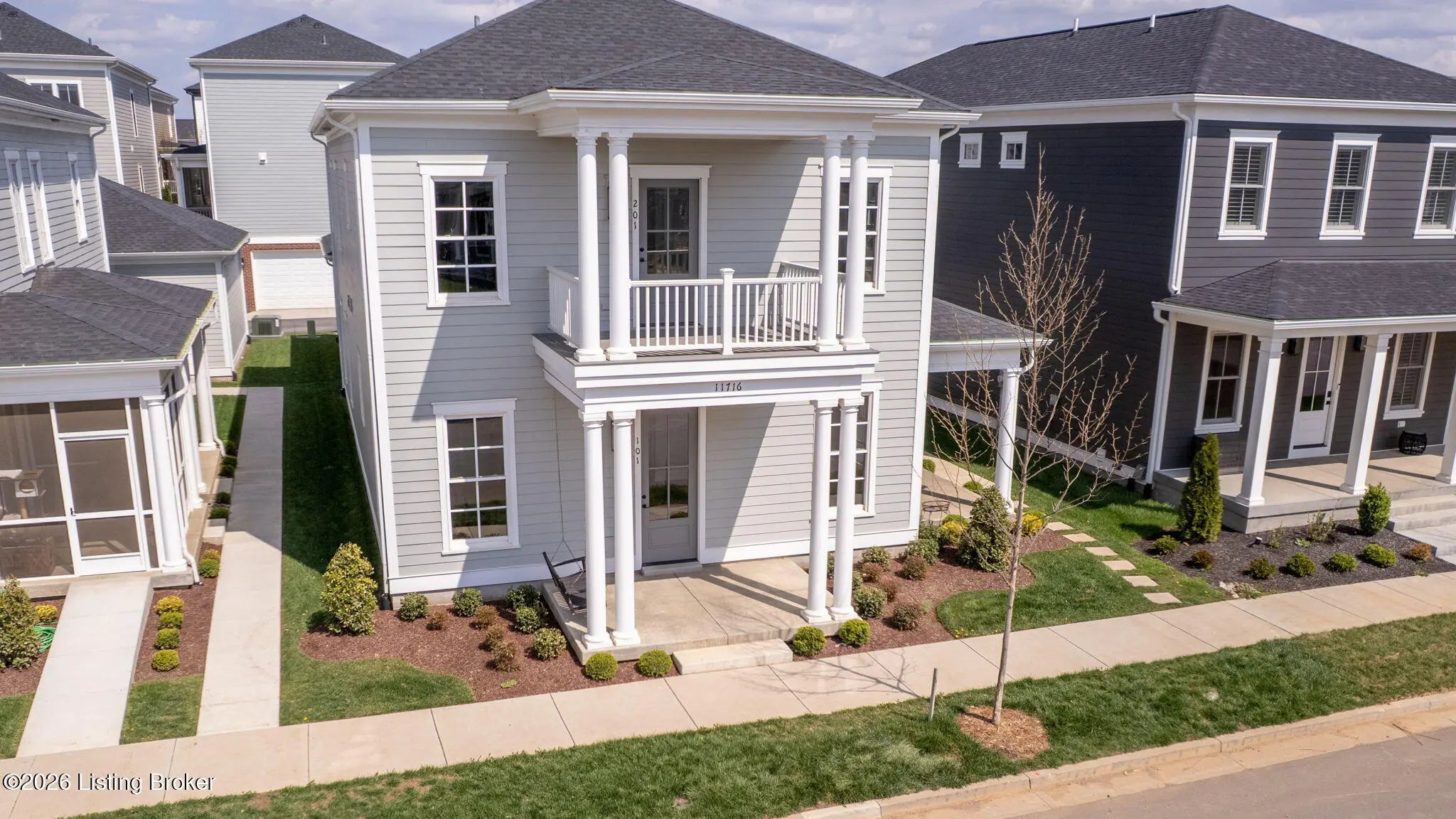 Photo of Listing #1713314