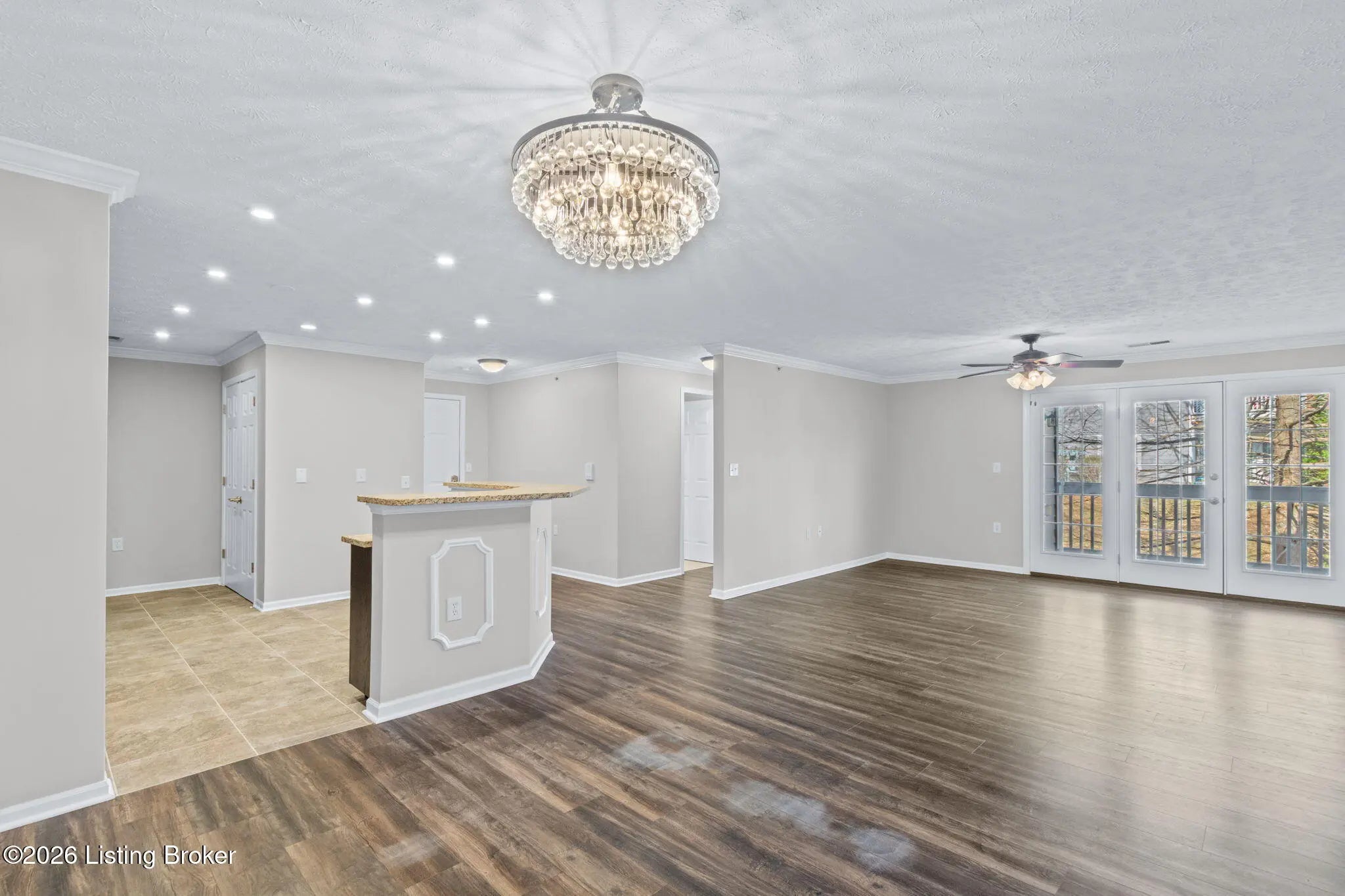 Photo of Listing #1711781