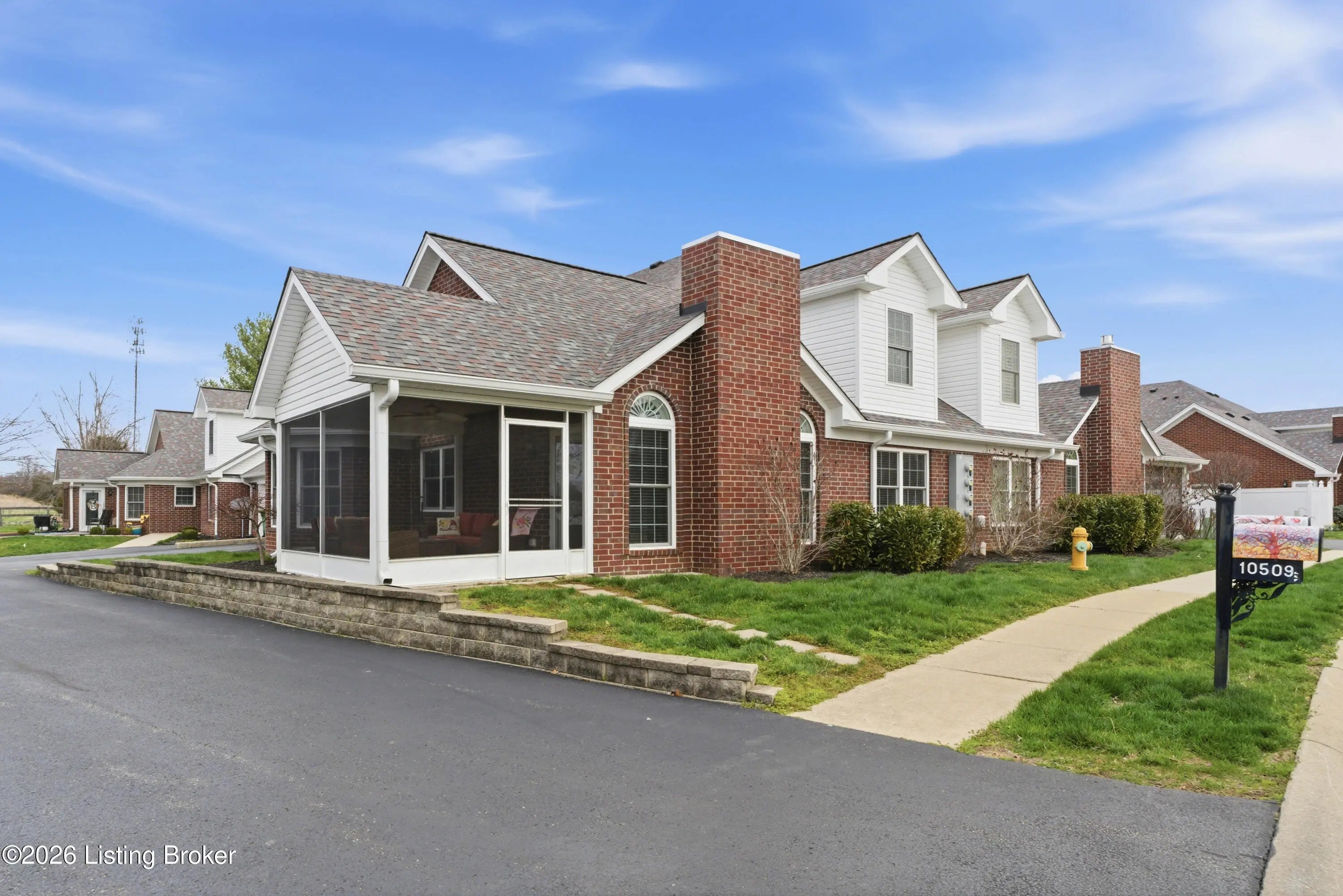 Photo of Listing #1711857