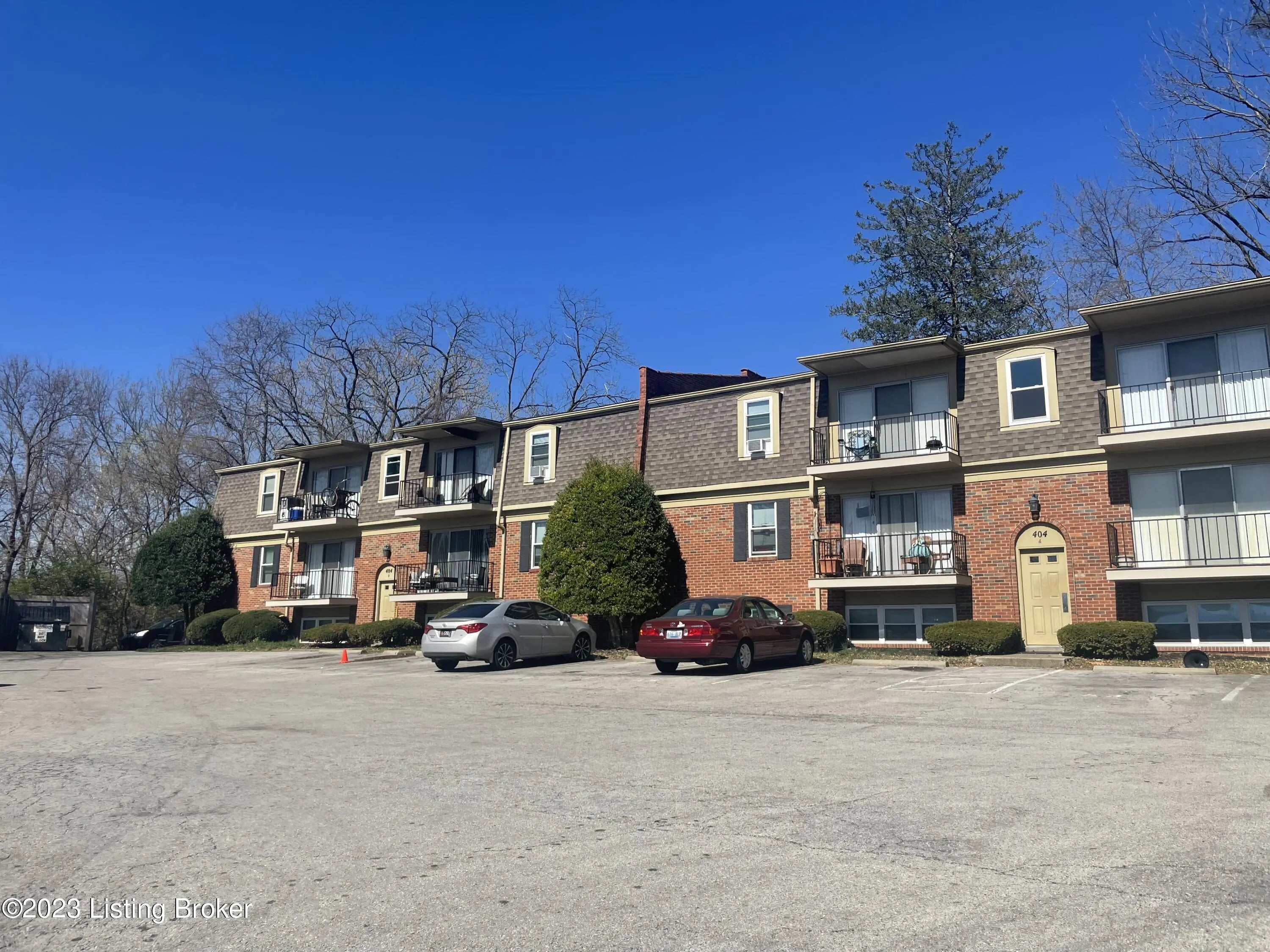 Photo of Listing #1711941