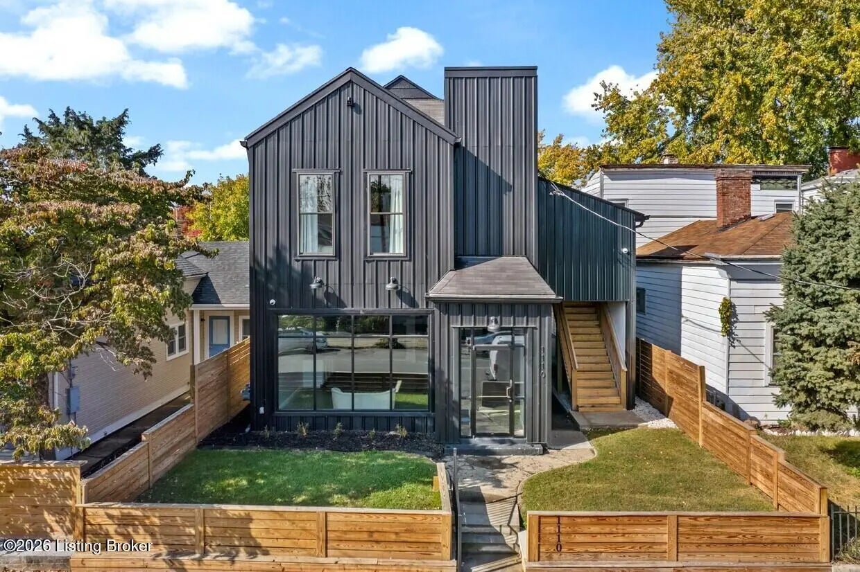 Photo of Listing #1712032