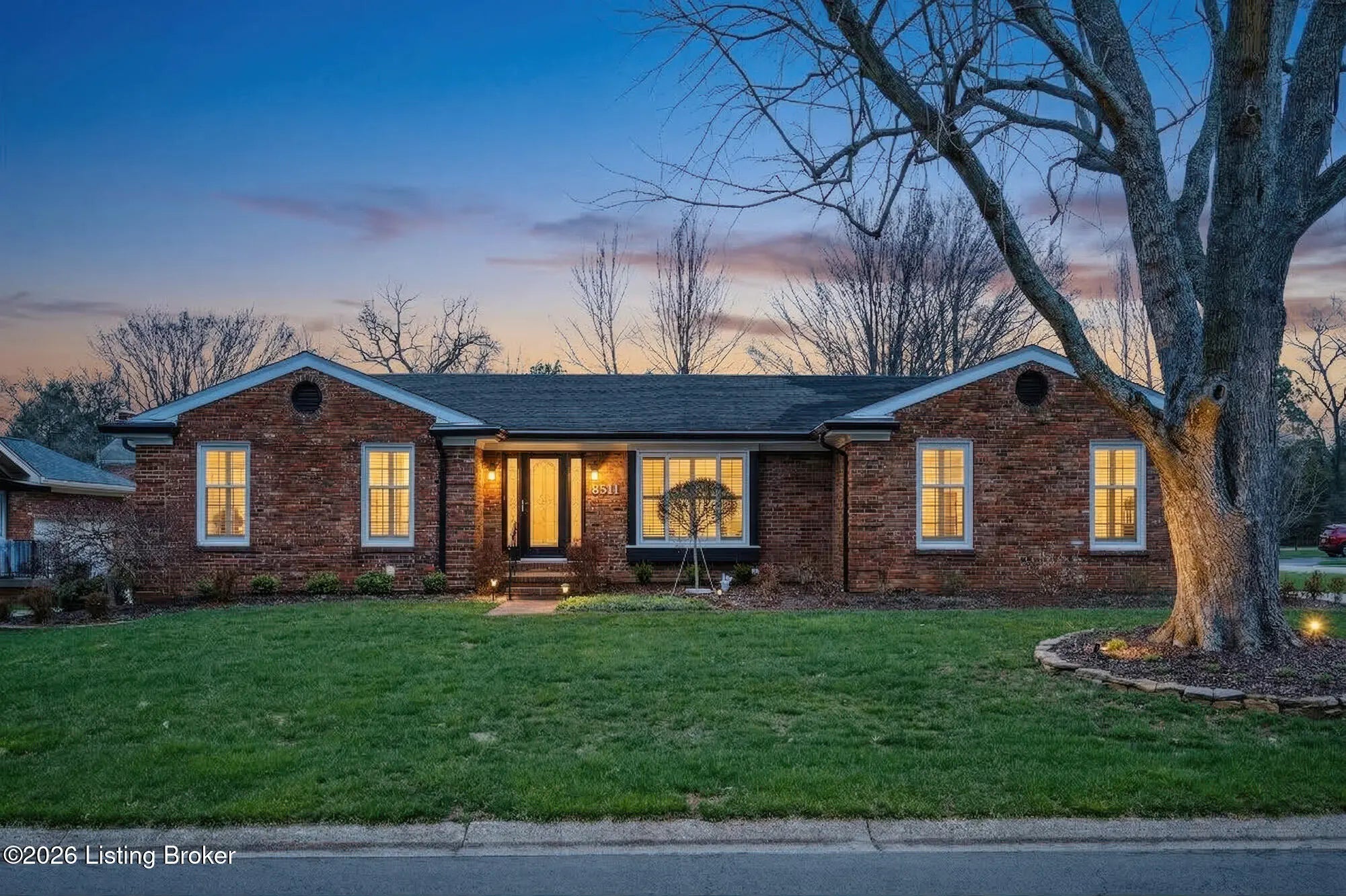 Photo of Listing #1712195